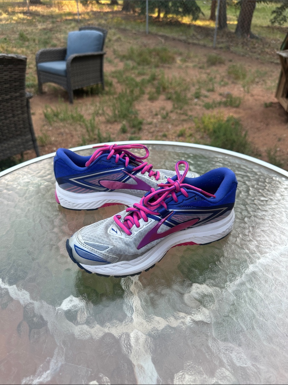 Brooks Women's Athletic Shoes in Blue, Pink & White
